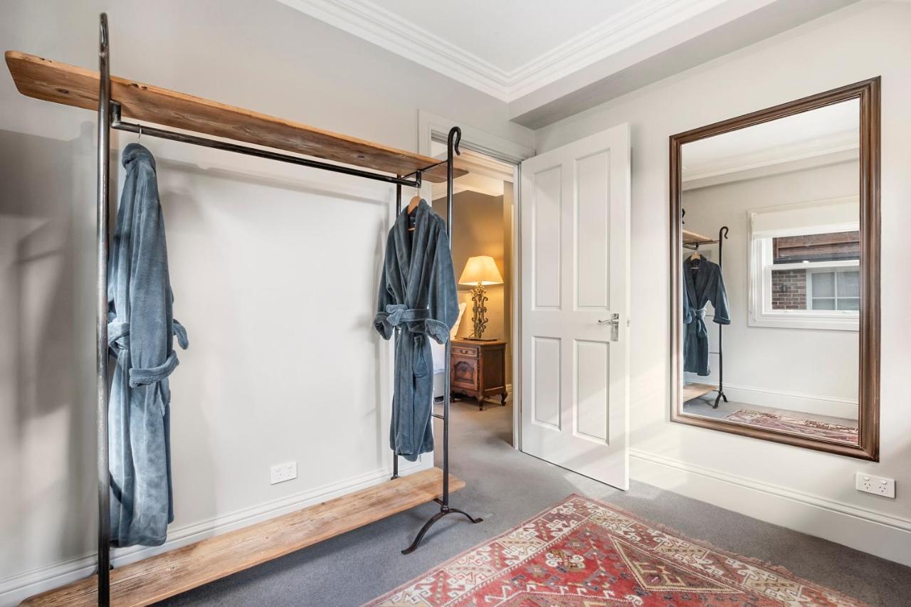 The Rivulet Bed & Breakfast Sandy Bay Exterior photo A modern coat rack